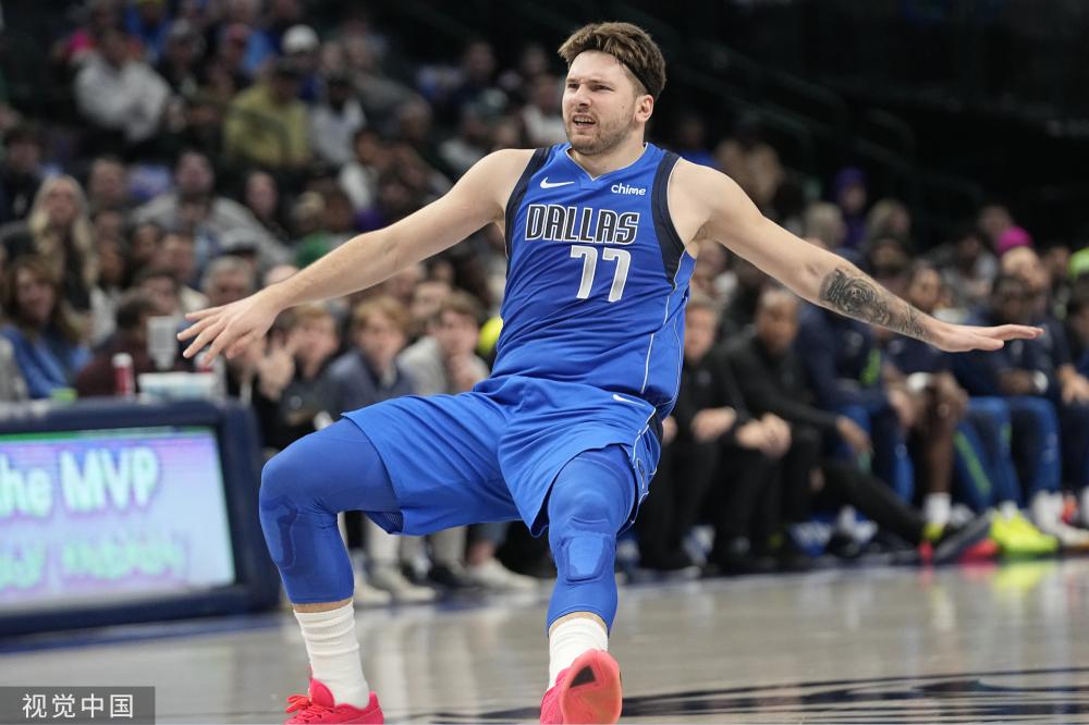 场足球比赛 场足球比赛